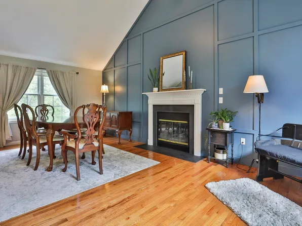 713 Raymond Road, Chester, NH 03036