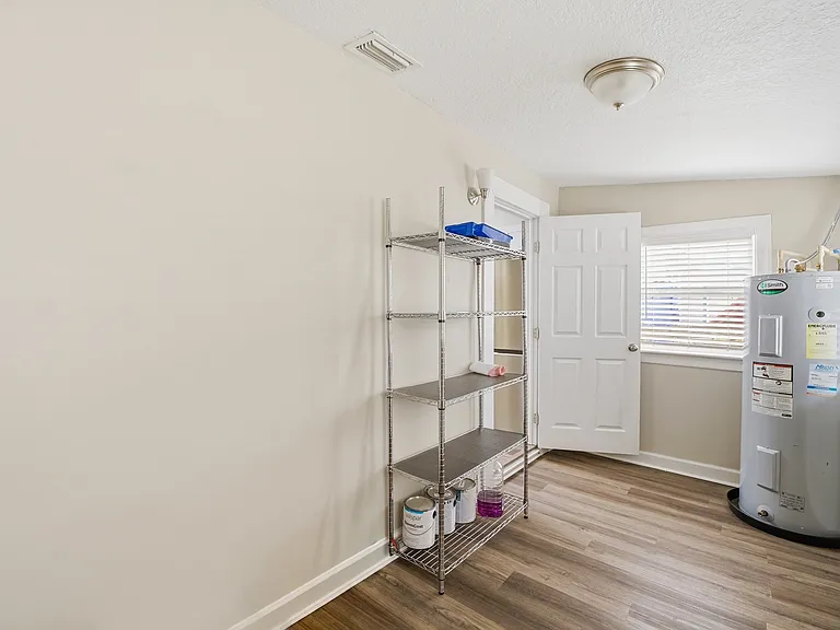 509 Murray Dr — Photo 27