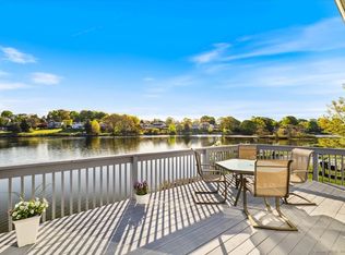 66 Shore Dr, Waterford, CT 06385