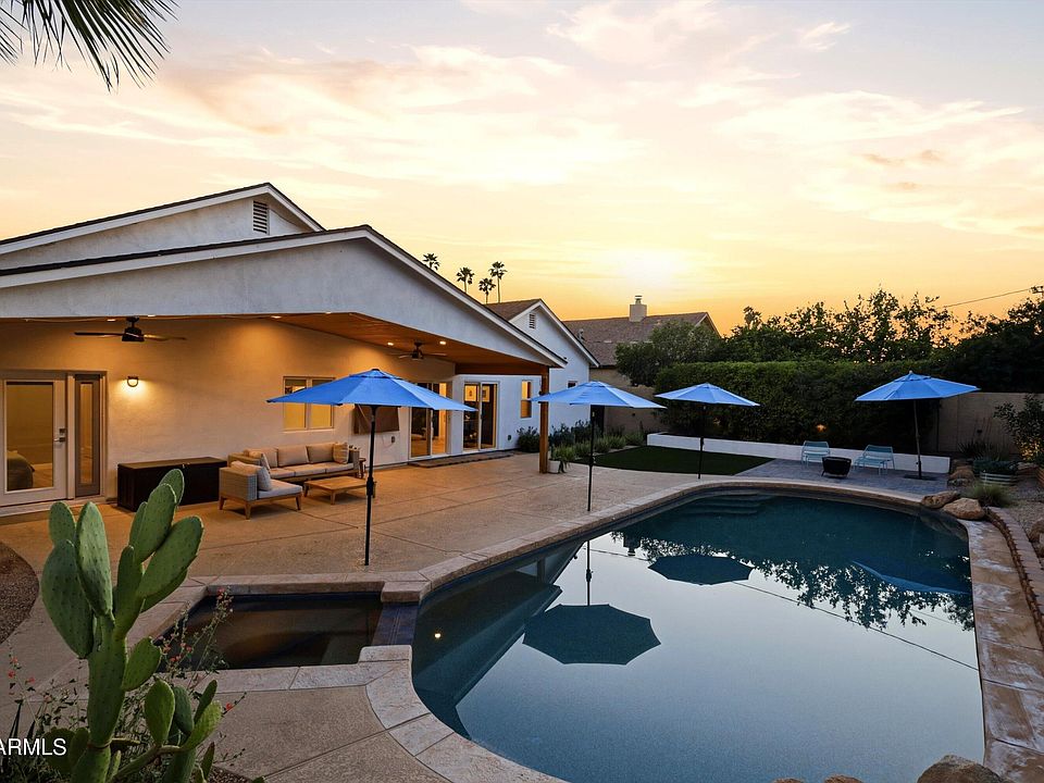 1st image of 406 W COLTER Street