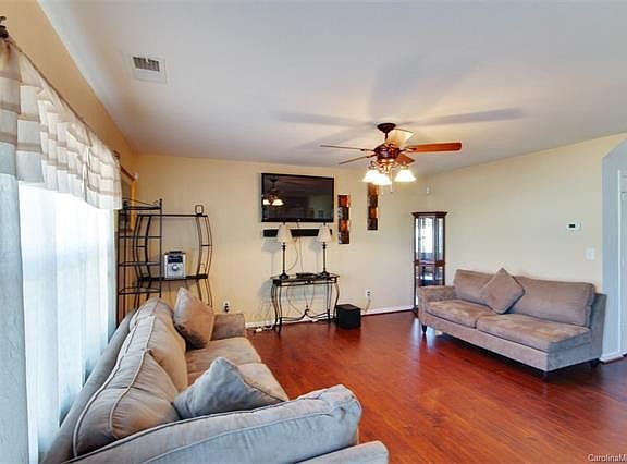5th image of 2408 Mason Mill Pl