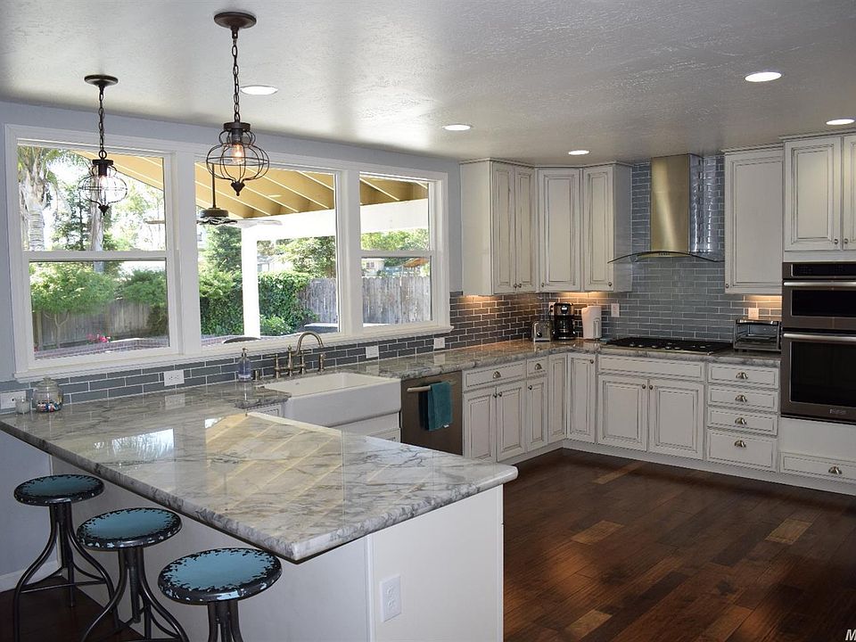 1st image of 19034 E Di Carlo Ct