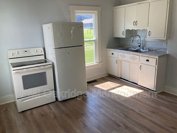 3rd image of 106 W 1st St