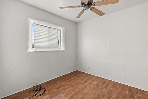 3rd image of 1329 Boatright Dr NE