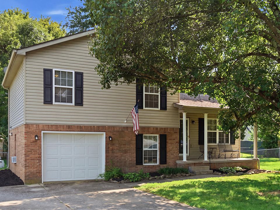 1st image of 303 Cedar Way