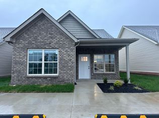 216 Harvest Park Dr, Berea, KY 40403