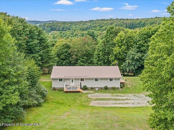 2nd image of 1821 Devine Ridge Rd
