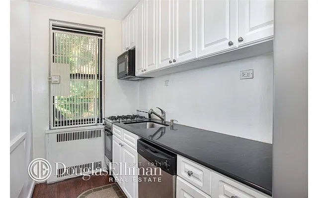 Rented by Douglas Elliman | media 2