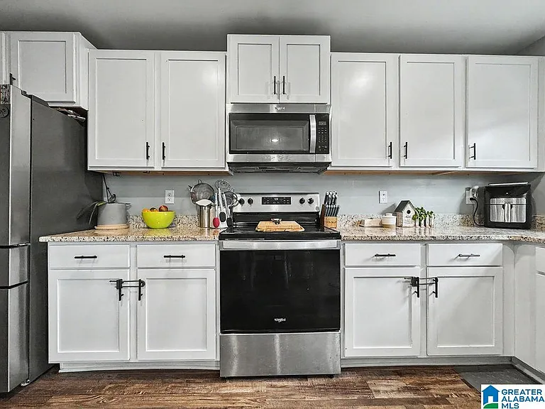 1230 Shaggy Bark Ln — Photo 8