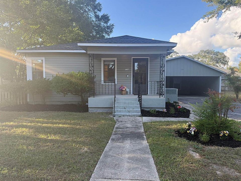 1st image of 720 Powell Dr Unit 2