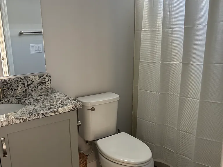 5256 NW 34th St — Photo 17