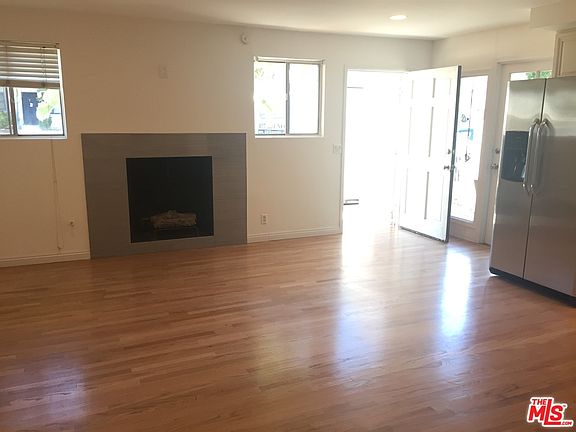 5th image of 3603 Mentone Ave APT 1