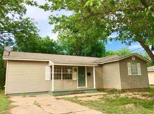1101 Shady Ln, Burkburnett, TX 76354