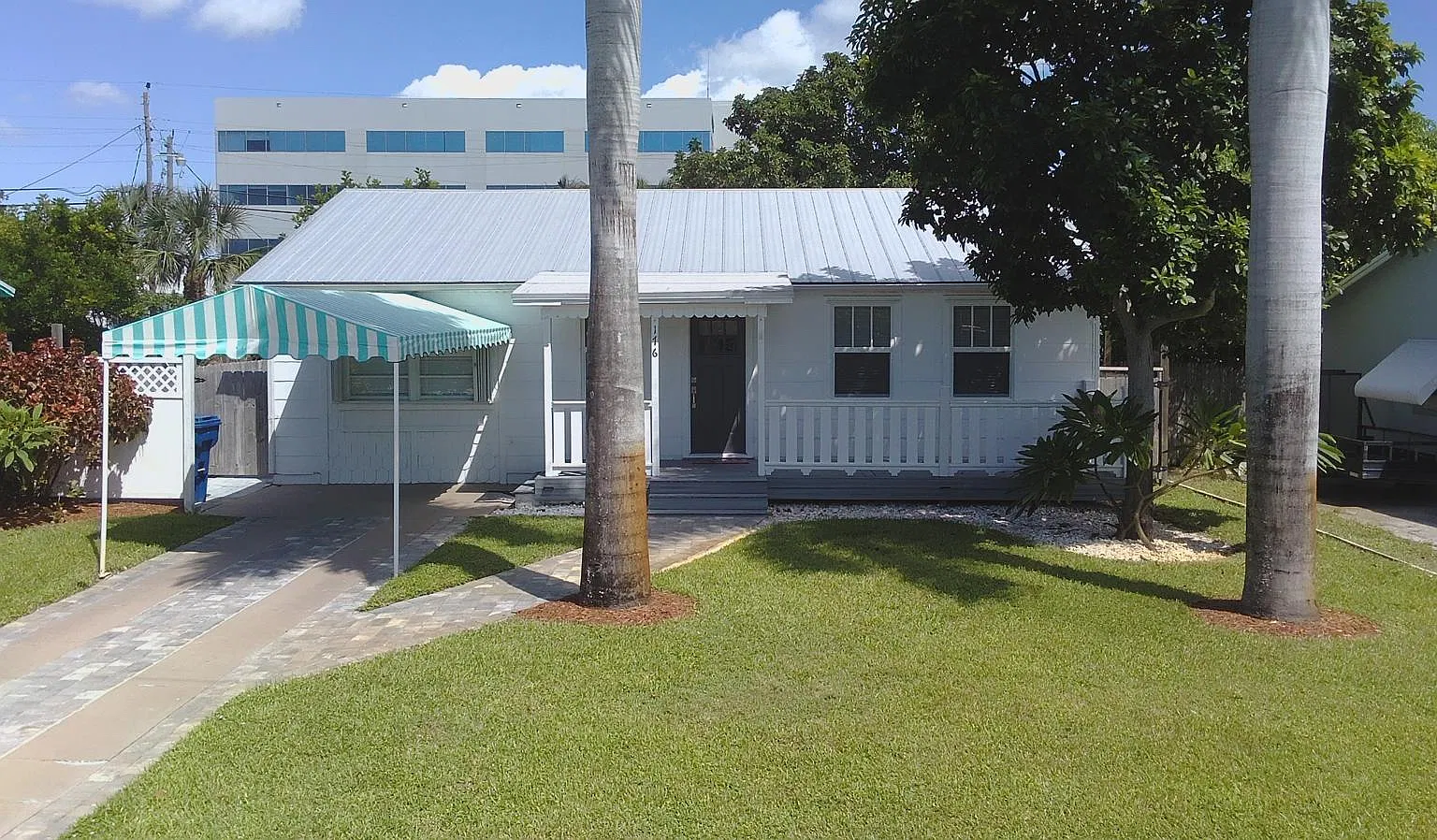 3 bed, 1092 sqft, $3,000 — Photo 1