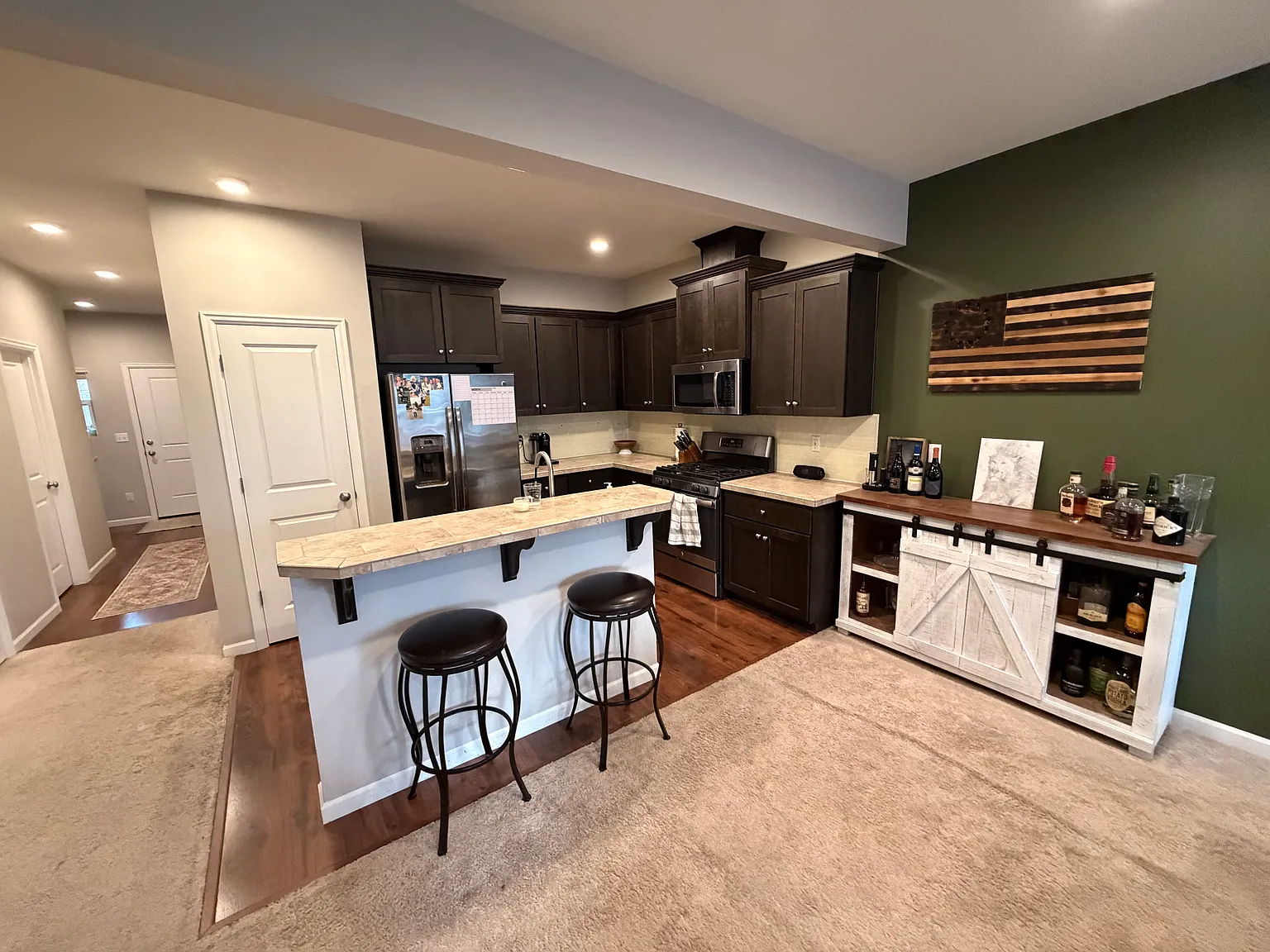 3 bed, 2.5 bath, 1529 sqft, $2,600 — Photo 4