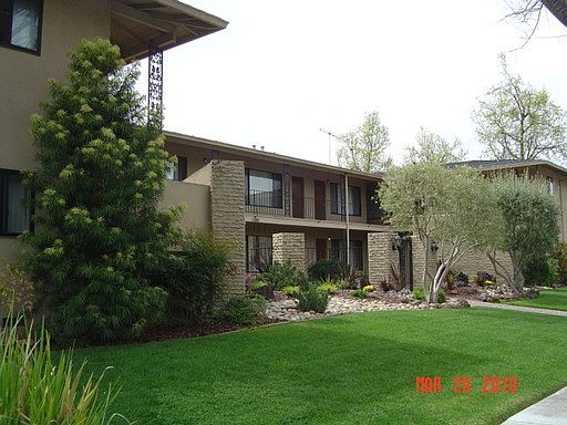 1st image of 1280 Brookfield Ave APT 2