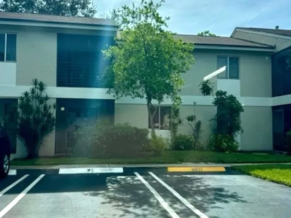 104 Gardens Dr APT 104, Pompano Beach, FL 33069