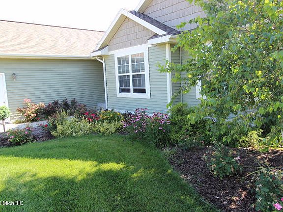 2nd image of 778 Windridge Ct