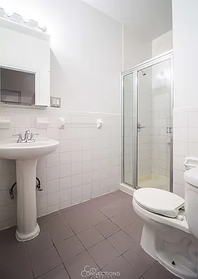 Rented by City Connections Realty | media 25