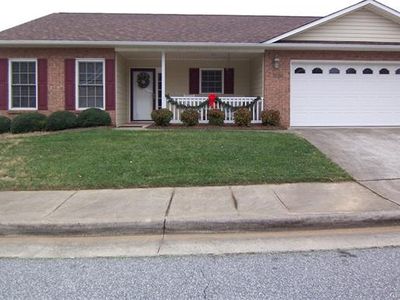 1268 Wexford Village Cir NE, Lenoir, NC, 28645