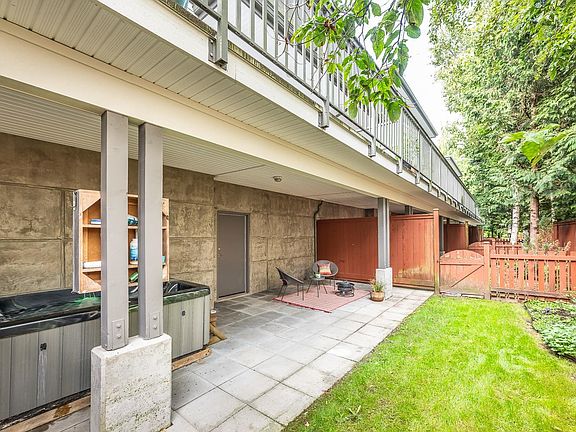 3rd image of 40632 Government Rd #35