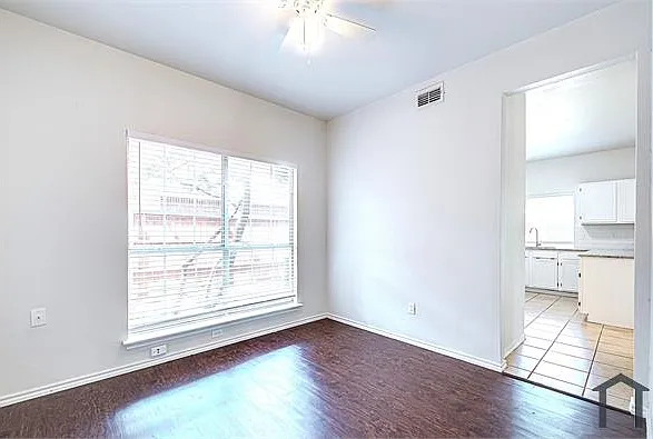 1411 Prentice St — Photo 10