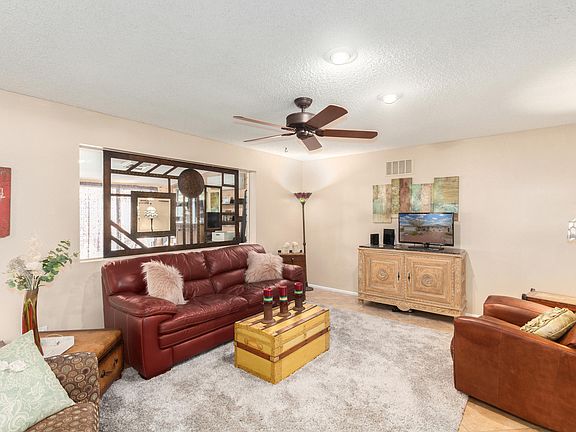 3rd image of 5956 E Boise St