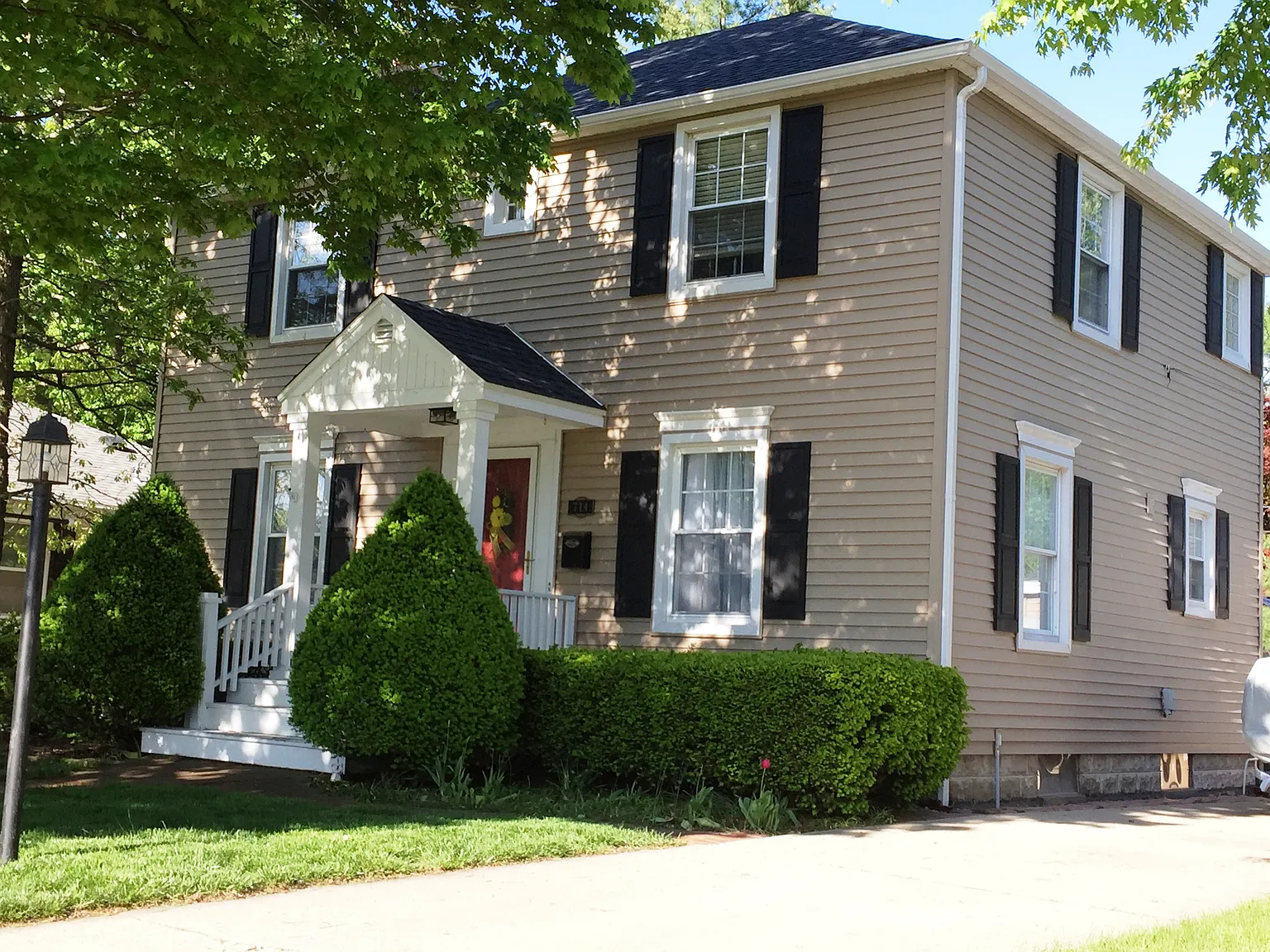 714 S New St photo 1