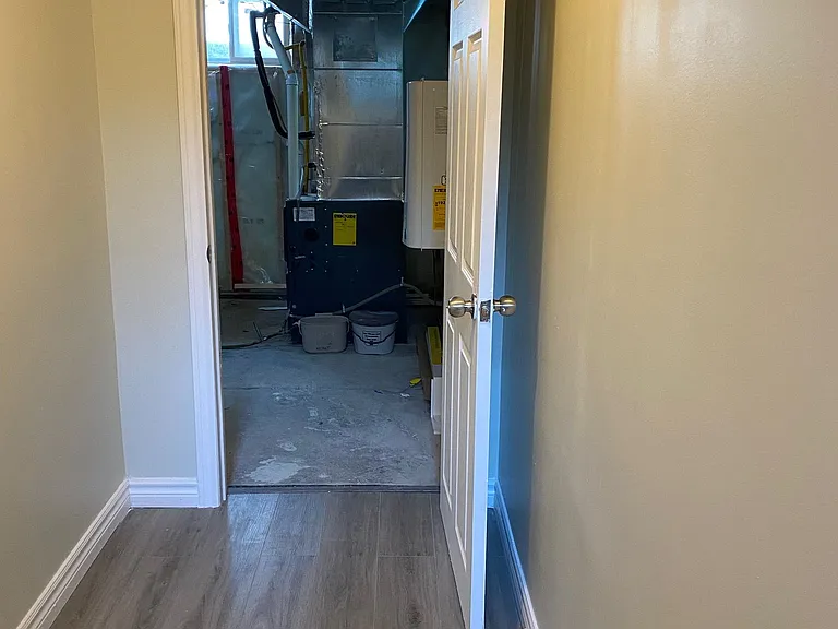 215 Wilson Rd S #BASEMENT — Photo 16