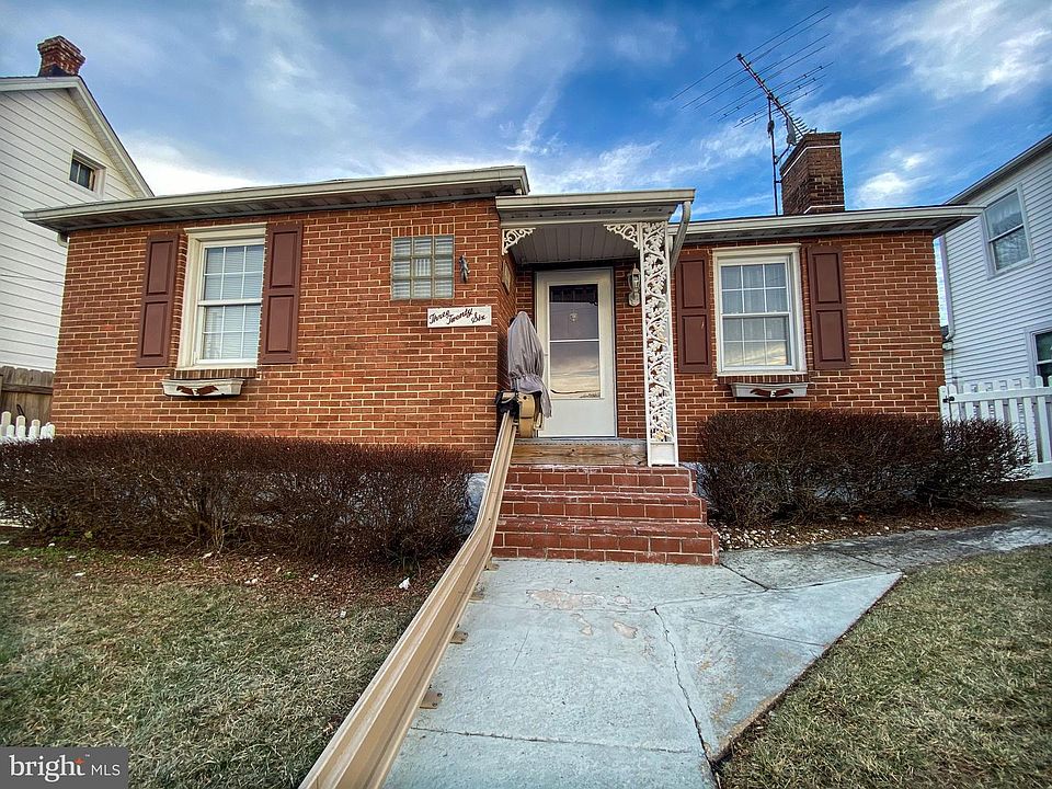 1st image of 326 Vista St