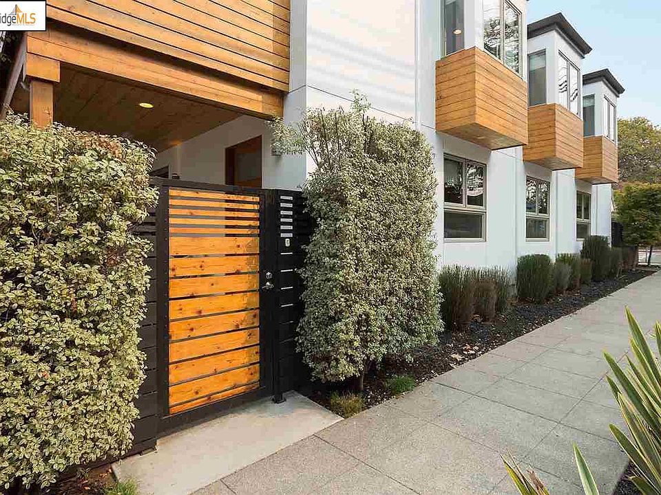 2nd image of 2040 6th St
