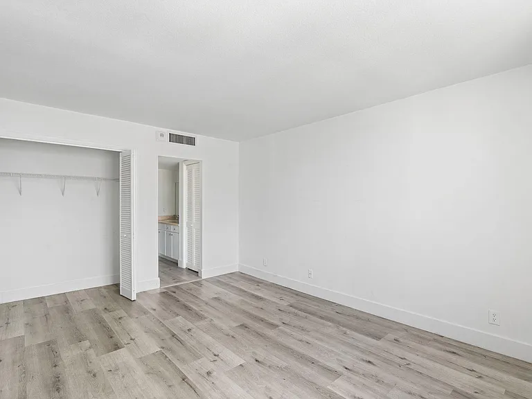 1900 S Ocean Blvd #10J — Photo 20