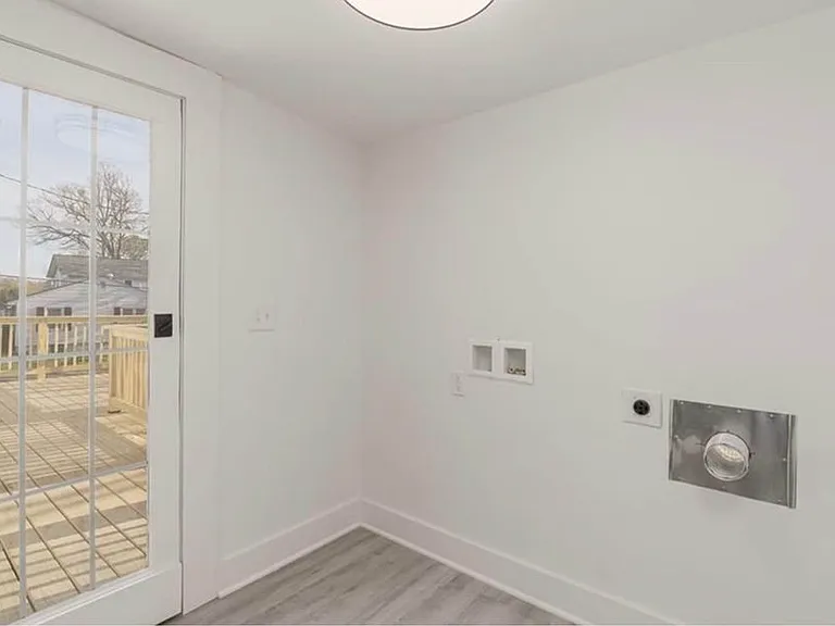 407 Cox Ave — Photo 14