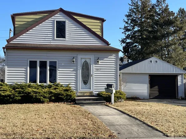 3642 South 88th STREET, Milwaukee, WI 53228