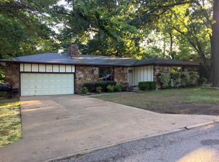 1427 Orchard Dr, Grove, OK 74344