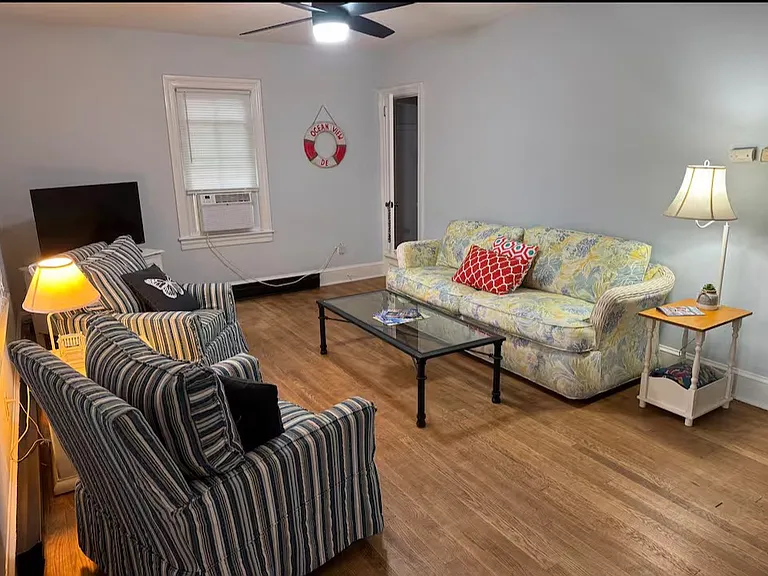60 Central Ave — Photo 2