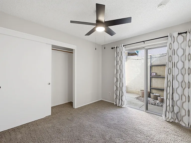 3301 Park Bend Ct — Photo 16