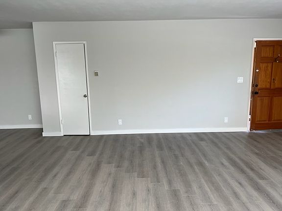 3rd image of 4365 Ventura Canyon Ave APT 1