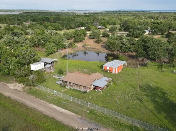 116 S Yaupon Dr, Somerville, TX 77879