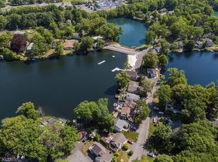 67 Fox Hill Rd, Denville, NJ 07834