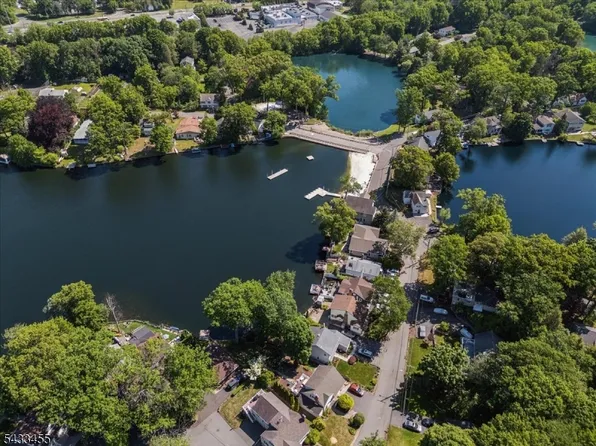 67 Fox Hill Rd, Parsippany-Troy Hills Twp., NJ 07834