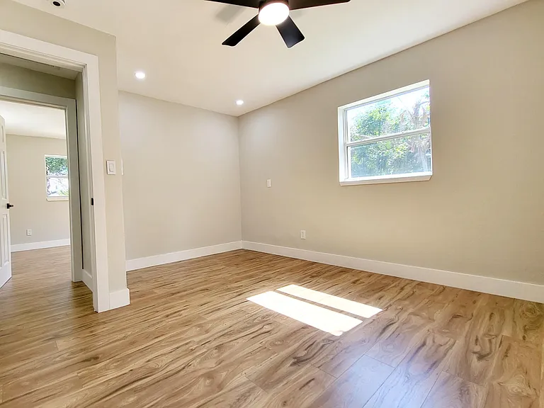 1660 Vernon Dicks Dr — Photo 14
