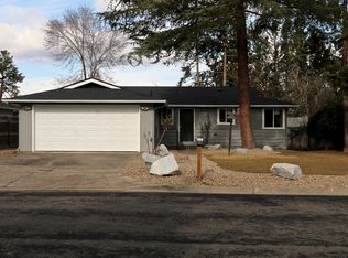 112 Locke Ln, Phoenix, OR 97535