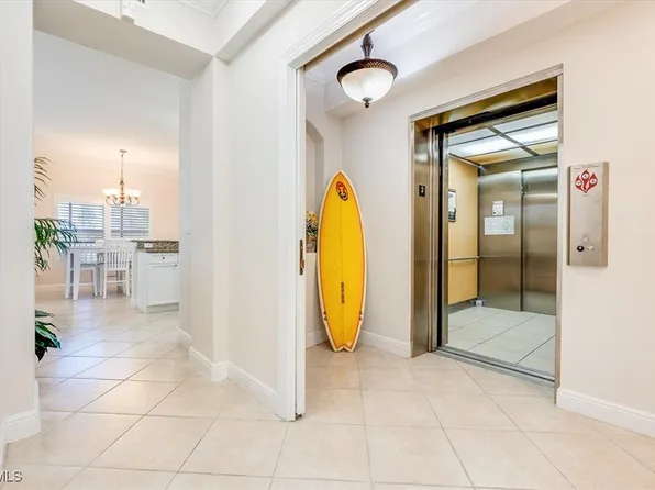 10060 Lake Cove Dr APT 202, Fort Myers, FL 33908