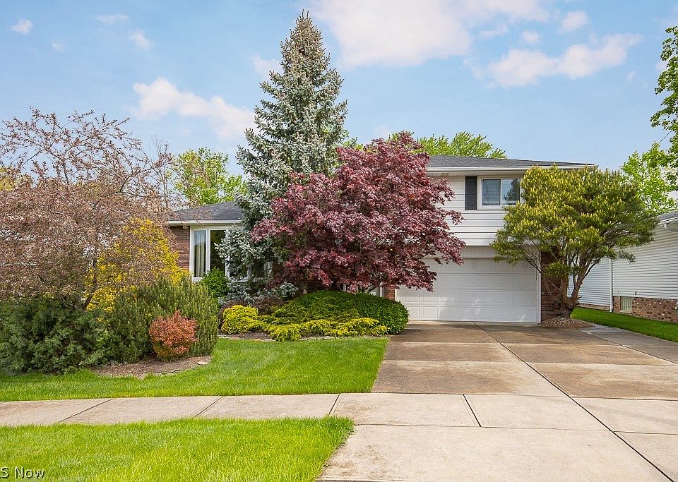 1st image of 2324 Coventry Dr