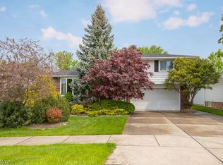 2324 Coventry Dr, Parma, OH 44134