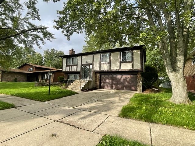 1st image of 22848 Valley Dr