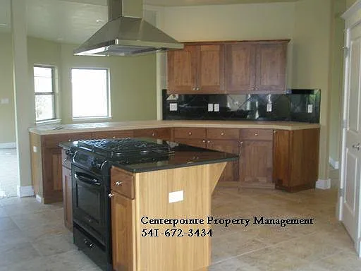 786 S Savoy Ct — Photo 4