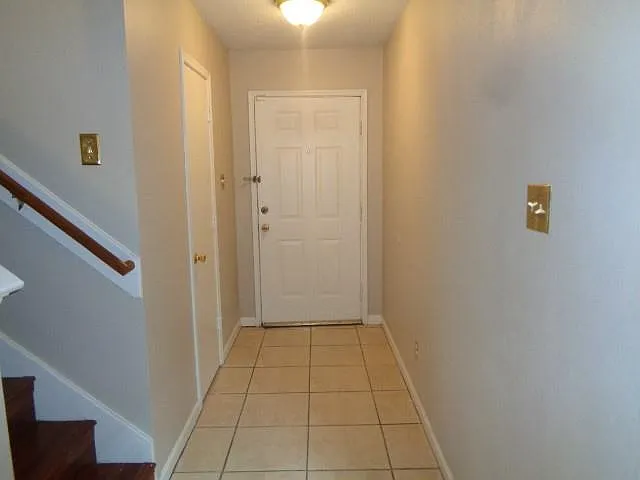4 bed, 2.5 bath, 1928 sqft, $1,850 — Photo 4