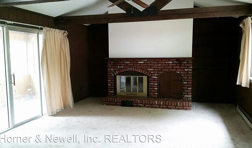 2nd image of 6901 Wentworth St